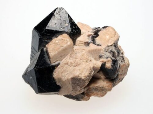 黒水晶(モリオン)と相性の良い石